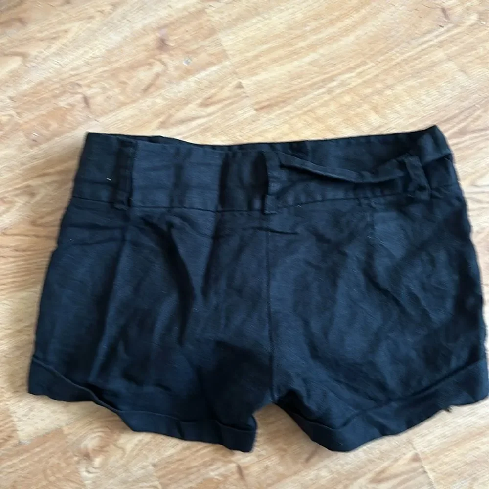 Forever 21 Women's Black Linen Short Shorts Size S/P Lightweight Summer Casual